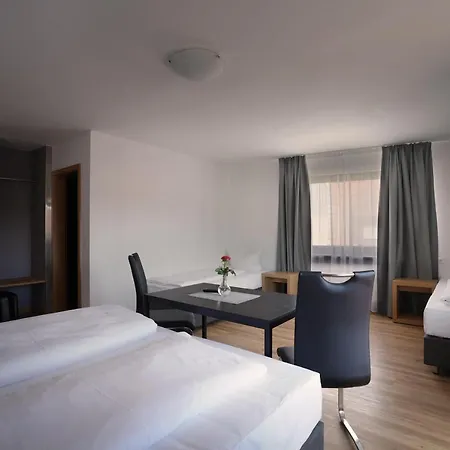 Hotel Metzgerei Lamm - Benedikt Rückel